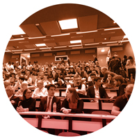 Des étudiants de l'ESGT dans un amphi Des étudiants de l'ESGT dans un amphi